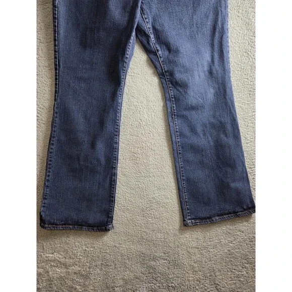 Levi's 515 Jeans Womens 22W Blue Boot Cut Stretch Denim Classic‎ Plus Size - Picture 4 of 12
